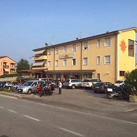 Albergo Al Sole Кастельнуово-дель-Гарда Экстерьер фото