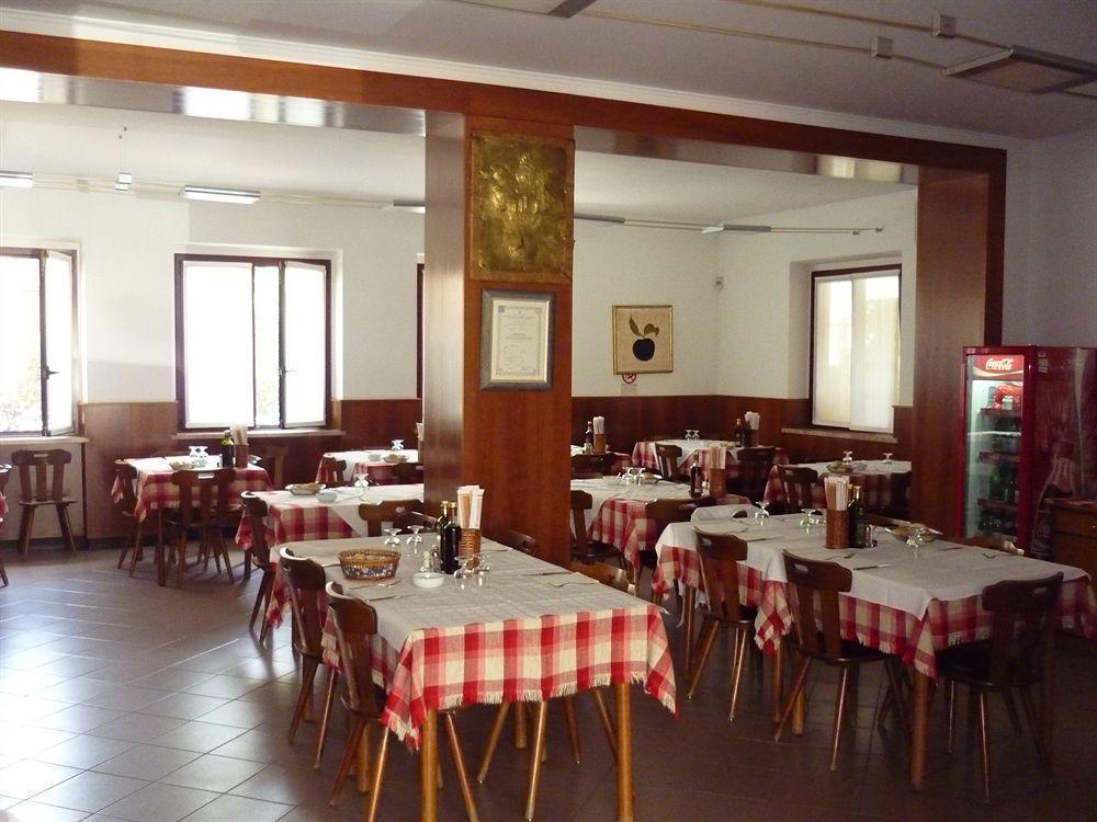 Albergo Al Sole Кастельнуово-дель-Гарда Экстерьер фото